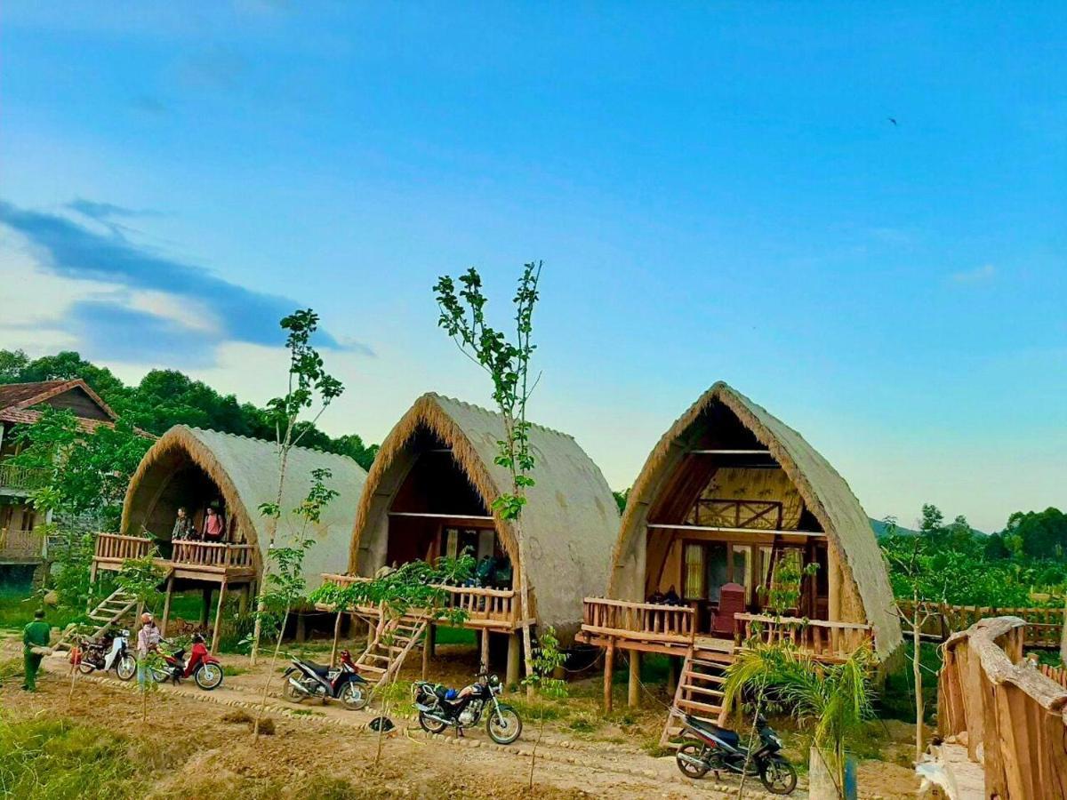 Rice Straw Green Lodge- Resort Quan Tom Exteriör bild