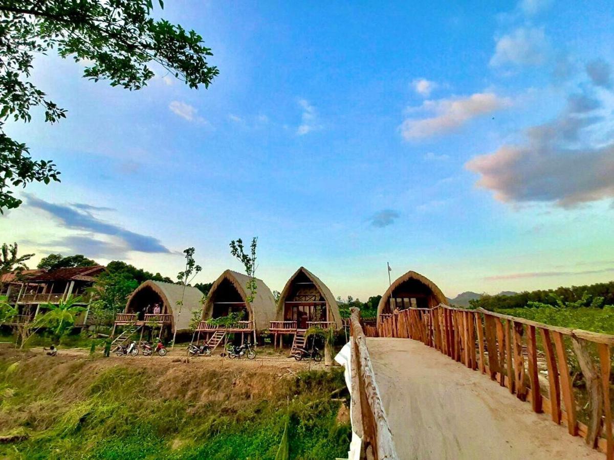 Rice Straw Green Lodge- Resort Quan Tom Exteriör bild